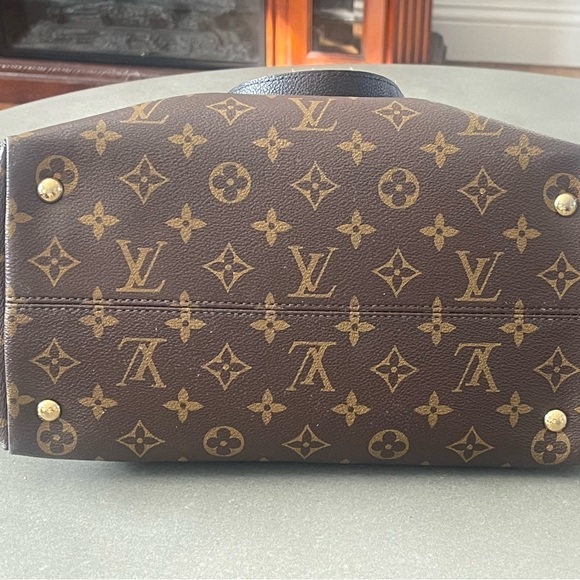 LV Monogram Medium sized bag - Picture 3 of 7